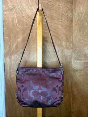 Coach Campbell Signature Metallic Duffle or shoulder bag. (Style: F27461)